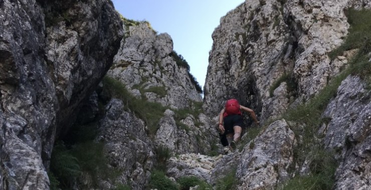 Inizio del Vajo dei Contrabbandieri in Pasubio.